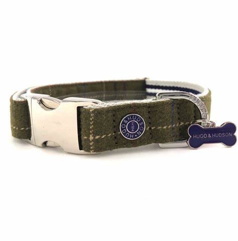 Hugo & Hudson Check Collar